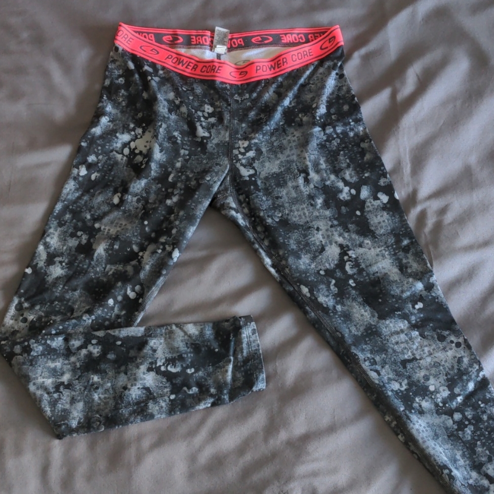 POWER CORE GRAPHIC LEGGINGS 🧘🏾‍♀️